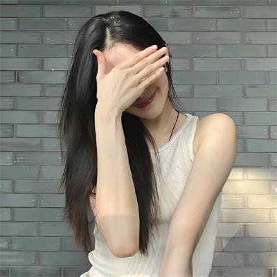 乳房与月亮